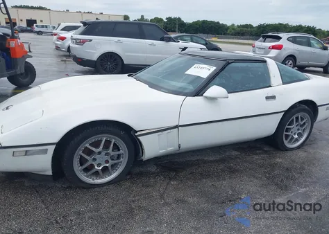 1988 Chevrolet Corvette из США, поврежденный, VIN 1G1YY2184J5108243